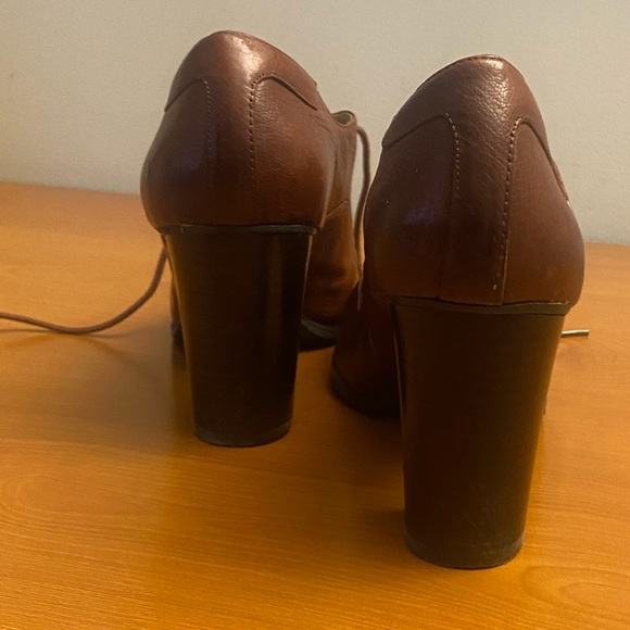 Vintage lace up heels - Picture 6 of 6